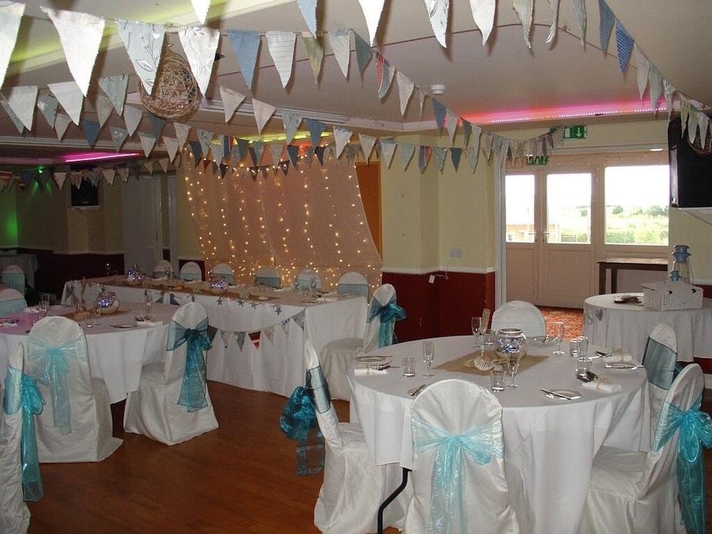 יאוביל Halfway House Inn Country Lodge מראה חיצוני תמונה