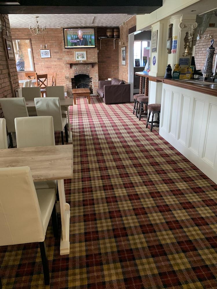 יאוביל Halfway House Inn Country Lodge מראה חיצוני תמונה