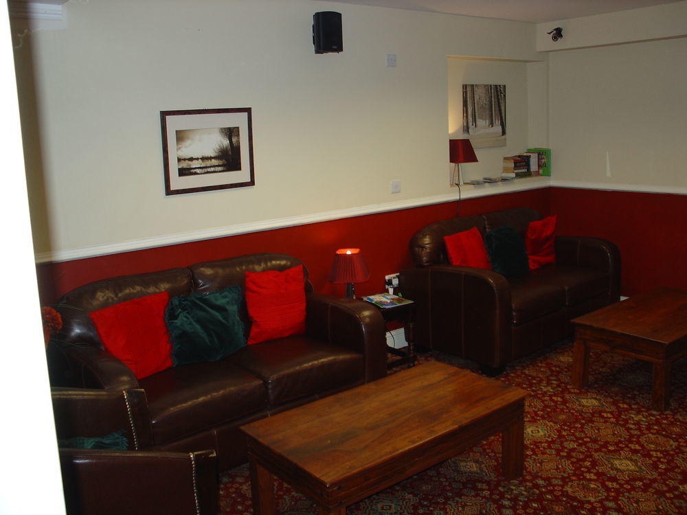 יאוביל Halfway House Inn Country Lodge מראה חיצוני תמונה